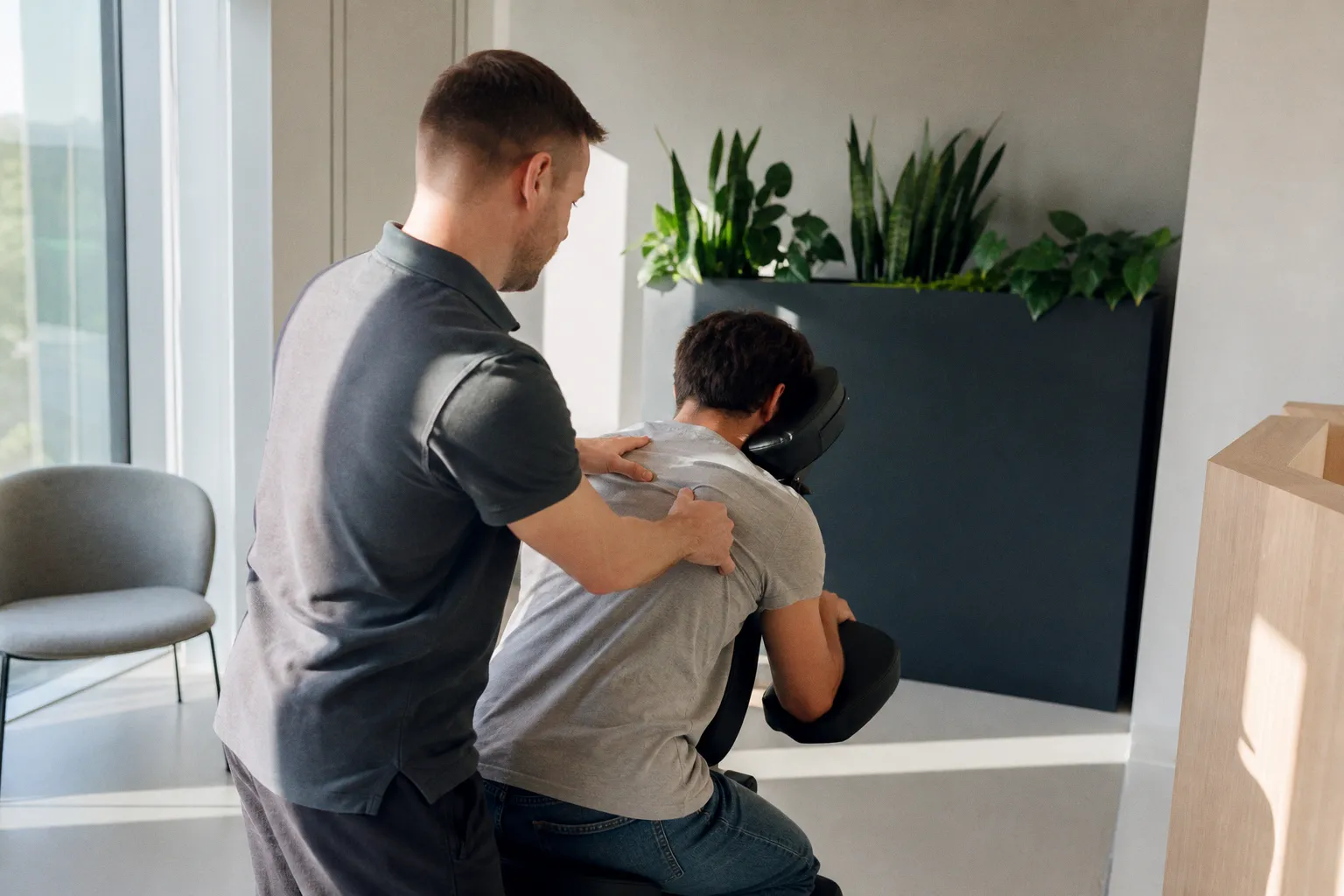 Warum das Office-Syndrom ein echtes Geschäftsrisiko für Unternehmen ist